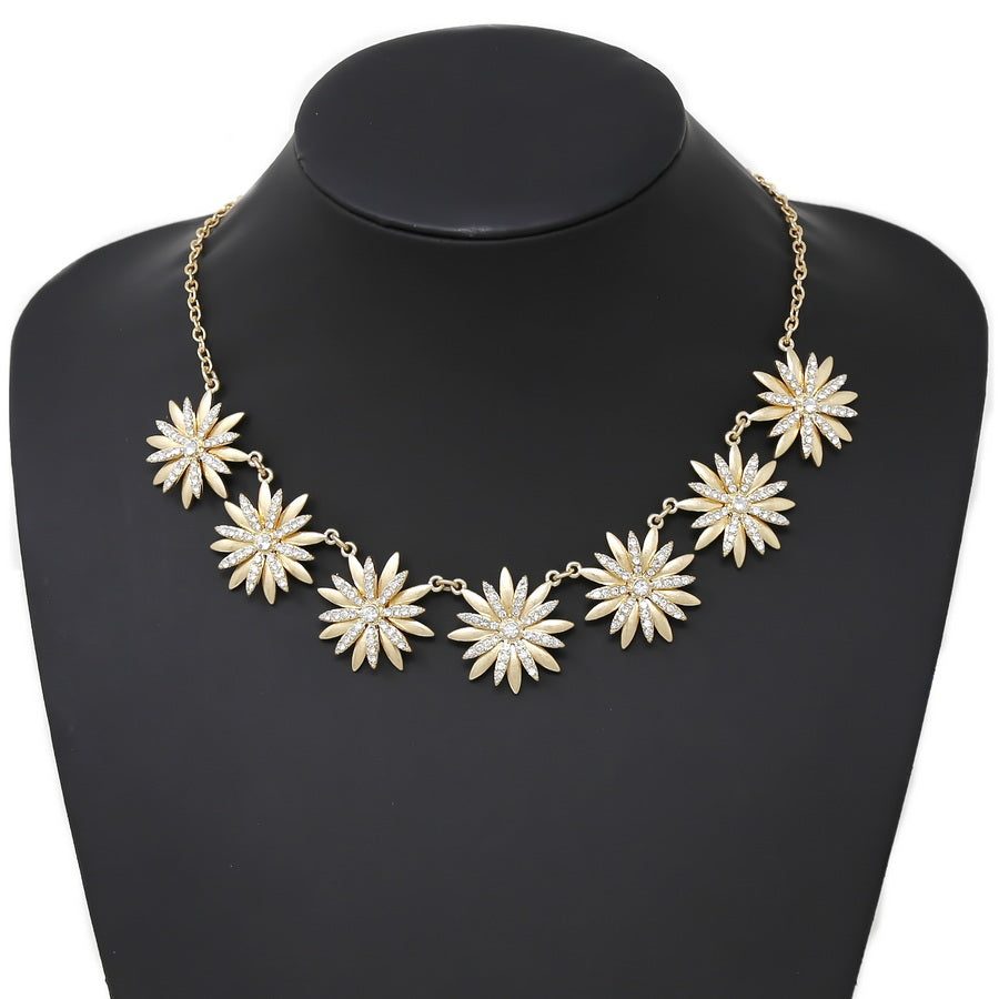 Flower Full Short Necklace Metal